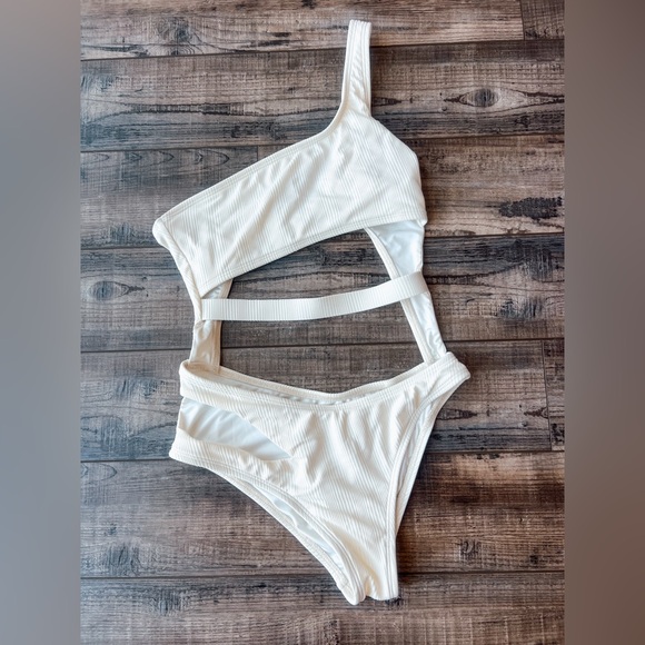 Ris-k (Now Dippin’ Daisy’s) - White Crossing One Piece Swimsuit - Size S - Picture 3 of 6